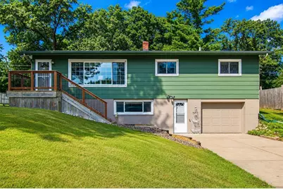 911 16th Street, Menomonie, WI 54751 - Photo 1