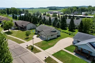 328 E Adams Ave, Fall Creek, WI 54742 - Photo 2