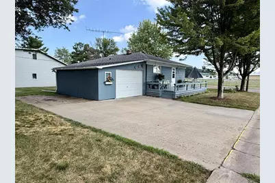 404 Edward Street, Chippewa Falls, WI 54729 - Photo 36