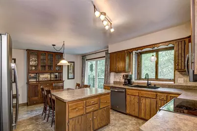 608 Manor Court, Altoona, WI 54720 - Photo 6