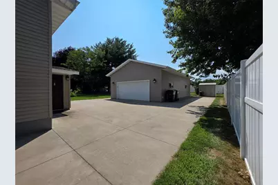 3836 33rd Street, La Crosse, WI 54601 - Photo 4