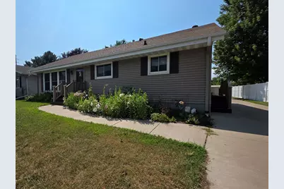 3836 33rd Street, La Crosse, WI 54601 - Photo 2