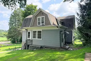 2022 Wheaton St, Chippewa Falls, WI 54729 - Photo 2