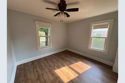 819 Platt Street, Eau Claire, WI 54703 - Photo 8