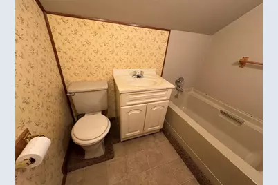 819 Platt Street, Eau Claire, WI 54703 - Photo 12