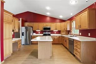 2115 Bordeaux Ct, Eau Claire, WI 54703 - Photo 10