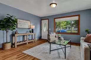 621 Park Pl, Cadott, WI 54727 - Photo 2