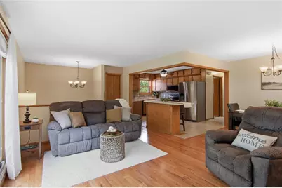 2111 Carter Street, Eau Claire, WI 54703 - Photo 4