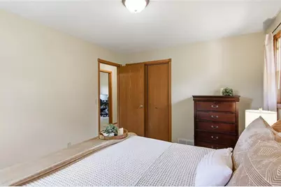 2111 Carter Street, Eau Claire, WI 54703 - Photo 12