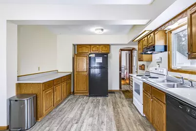 614 Park Avenue, Stanley, WI 54768 - Photo 12