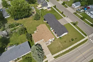 1012 Bartlett Ave, Altoona, WI 54720 - Photo 8