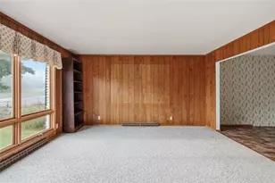 217 Poplar St, Cadott, WI 54727 - Photo 4