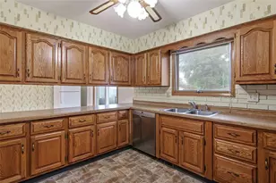 217 Poplar St, Cadott, WI 54727 - Photo 10
