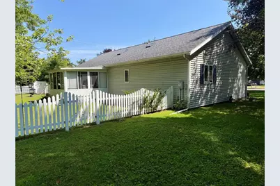 1432 Perry Street, Chippewa Falls, WI 54729 - Photo 32