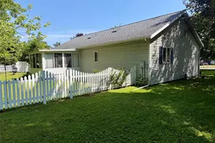 1432 Perry St, Chippewa Falls, WI 54729 - Photo 32