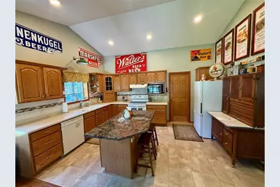 1432 Perry Street, Chippewa Falls, WI 54729 - Photo 4