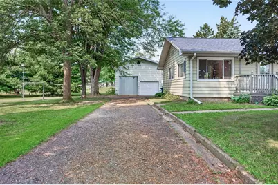 425 S 4th Street, Barron, WI 54812 - Photo 4
