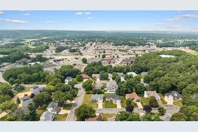 4414 Crest Court, Eau Claire, WI 54701 - Photo 38