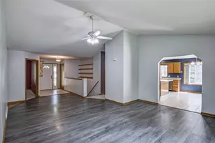 2728 Pine View Rd, Eau Claire, WI 54703 - Photo 4