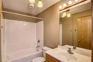 2728 Pine View Rd, Eau Claire, WI 54703 - Photo 24