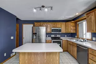2728 Pine View Rd, Eau Claire, WI 54703 - Photo 6