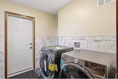 1020 Spruce Street, Black River Falls, WI 54615 - Photo 28