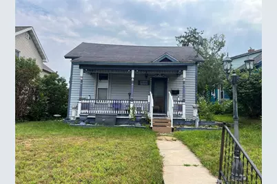 913 Summer Street, Eau Claire, WI 54701 - Photo 2