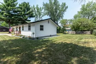 421 21st Ave, Menomonie, WI 54751 - Photo 6
