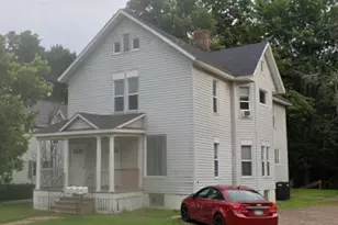 457 Summit Ave, Eau Claire, WI 54701 - Photo 2