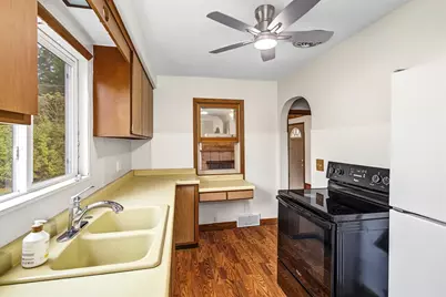 2404 Willis Avenue, Eau Claire, WI 54703 - Photo 14