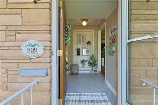 509 Earl St, Eau Claire, WI 54701 - Photo 2