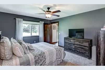 1868 Willow Creek Parkway, Chippewa Falls, WI 54729 - Photo 12
