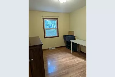 1706 Peterson Avenue, Eau Claire, WI 54703 - Photo 8