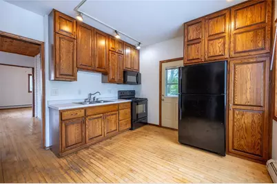 211 W 2nd Street, Ladysmith, WI 54848 - Photo 4