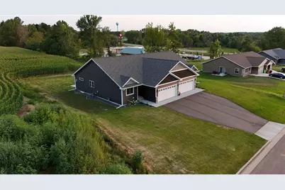 447 E Hartford Street, Cadott, WI 54727 - Photo 2