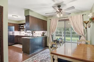1819 Grandview Dr, Eau Claire, WI 54703 - Photo 8
