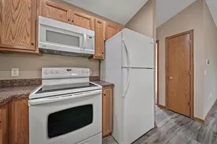 5348 Prill Rd, Eau Claire, WI 54701 - Photo 10
