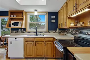 230 W Grant Ave, Eau Claire, WI 54701 - Photo 10