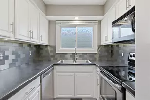2731 Morningside Dr, Eau Claire, WI 54703 - Photo 8