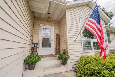 1704 Sierra Drive, Eau Claire, WI 54701 - Photo 2