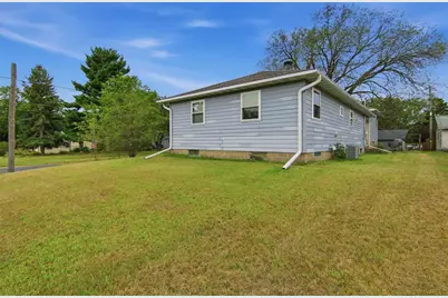 2124 Edgewood Lane, Eau Claire, WI 54703 - Photo 28