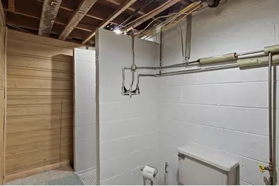 2124 Edgewood Lane, Eau Claire, WI 54703 - Photo 16
