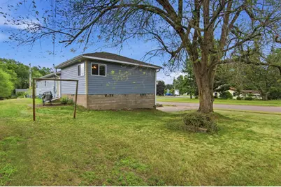 2124 Edgewood Lane, Eau Claire, WI 54703 - Photo 34