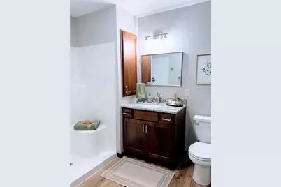 1323 Carpenter Avenue, Eau Claire, WI 54703 - Photo 6
