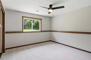 1323 Carpenter Ave, Eau Claire, WI 54703 - Photo 26