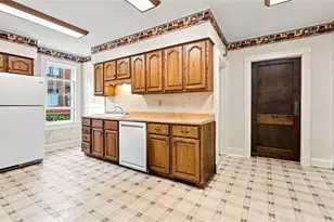 453 Summit Ave, Eau Claire, WI 54701 - Photo 12