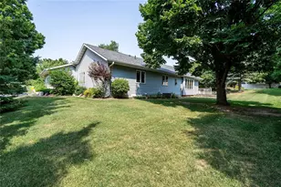 1119 Thompson Dr, Altoona, WI 54720 - Photo 40
