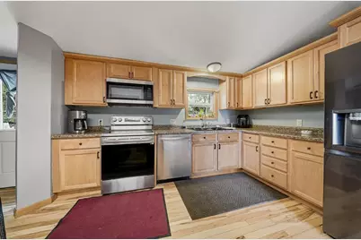 1318 S Gooder Avenue, Eau Claire, WI 54703 - Photo 4