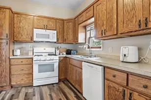 107 Blaine Ave, Turtle Lake, WI 54889 - Photo 8