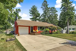 2313 14th St, Eau Claire, WI 54703 - Photo 2